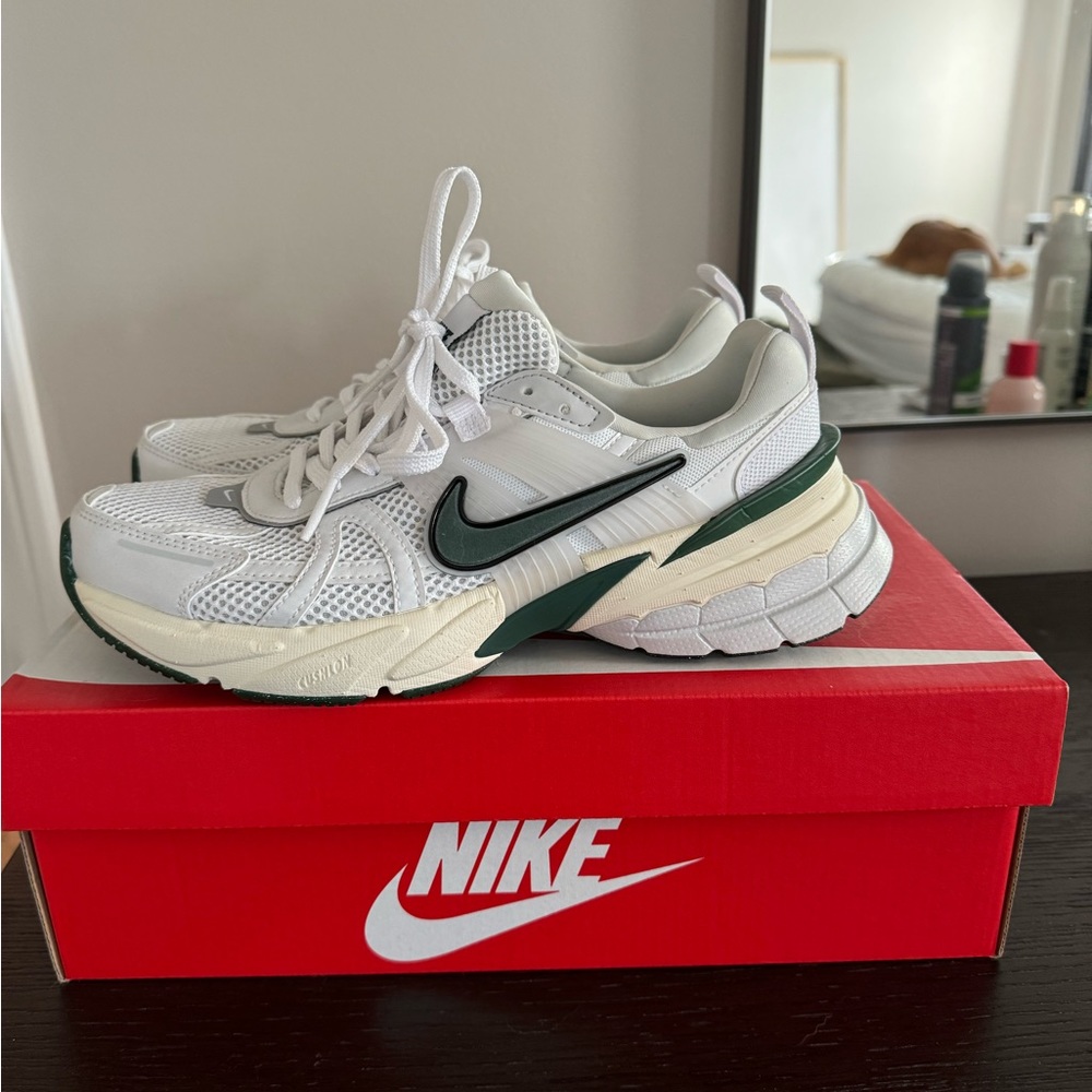 Nike V2K Run